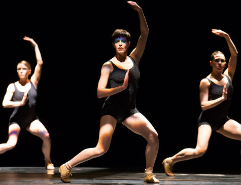 Hubbard-street-dance-chicago-in-'falling-angels'-(1)---photo-by-todd-rosenberg475x365